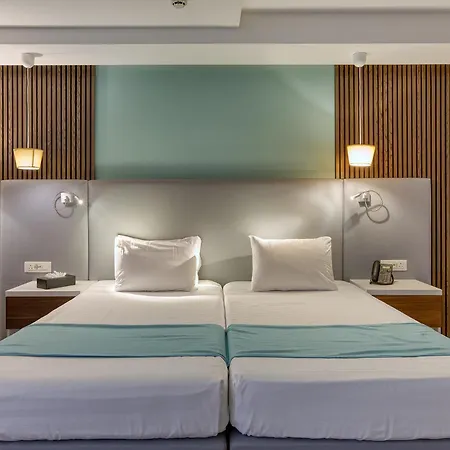 Solana & Hotel 4*