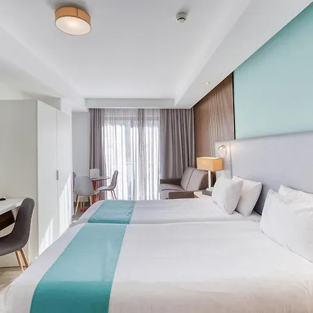 Solana & Отель Меллиеха