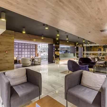 Solana & Отель Меллиеха