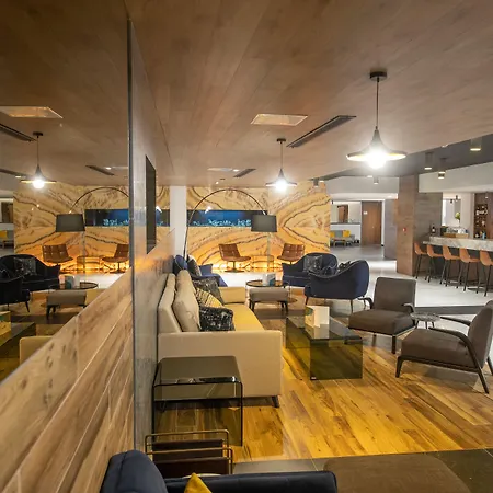 Hotel Solana &
