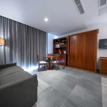 索拉娜温泉酒店