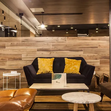 Отель Solana & 4*