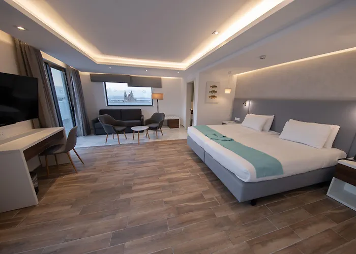 Solana & Hotel Mellieħa